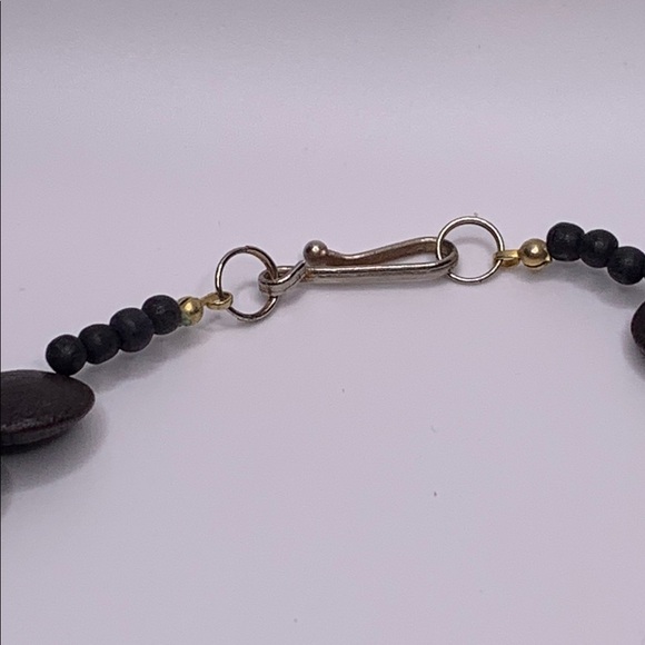 ♥️SALE! 3for$15 Vintage Black and Cream Seashell Necklace 16” - Picture 6 of 7